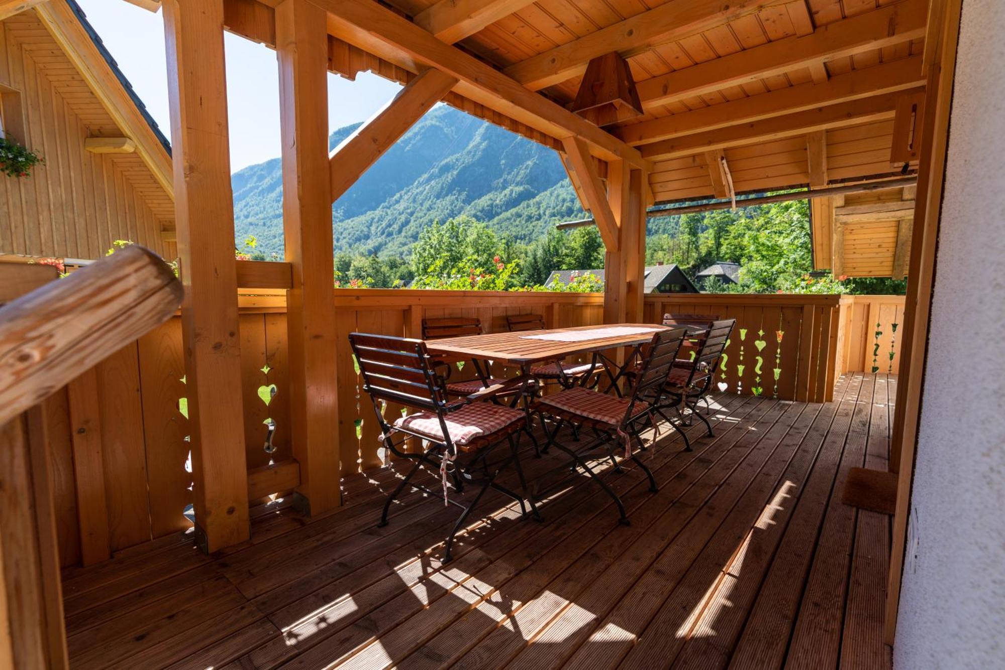 Alpik Chalets - Bohinj Bilik gambar